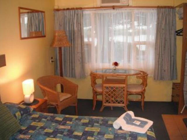 Black Swan Waterfront Motel (Adults Only) Swansea Oda fotoğraf